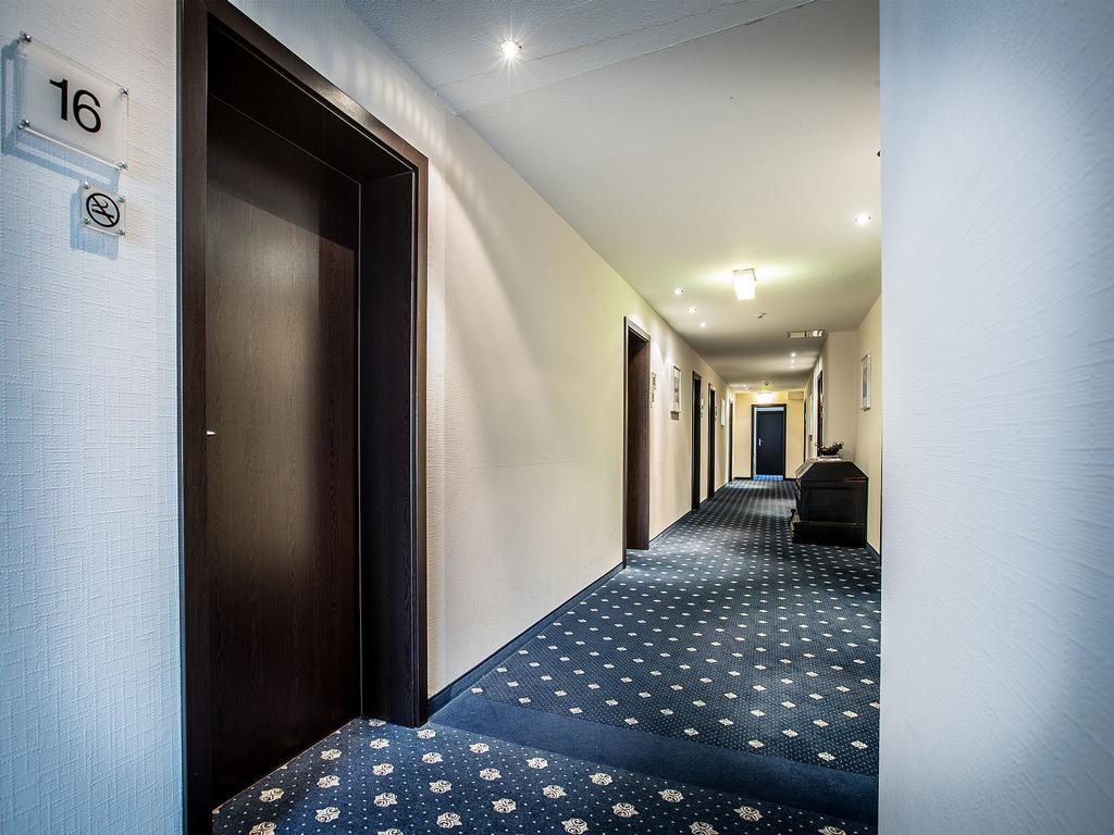 Hotel Haberkamp Ахим Экстерьер фото